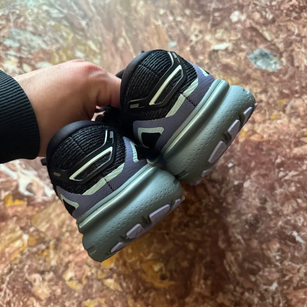 Womens Black Brooks Running Athletic Shoes - Picture 5 of 8